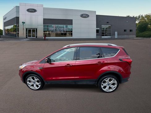 Used 2019 Ford Escape Titanium AWD/4WD image 6