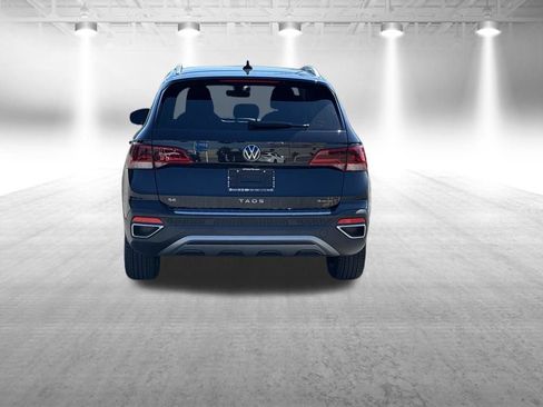 Used 2023 Volkswagen Taos SE AWD/4WD image 5