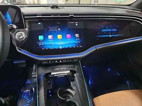 New 2026 Mercedes-Benz E 53 AMG e 4MATIC Sedan image 21