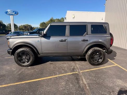 Used 2024 Ford Bronco Black Diamond image 6