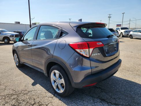 Used 2019 Honda HR-V LX image 3