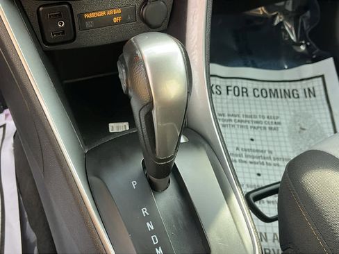 Used 2020 Chevrolet Trax LT image 16