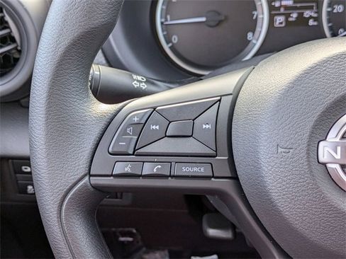 New 2025 Nissan Kicks Play S image 17
