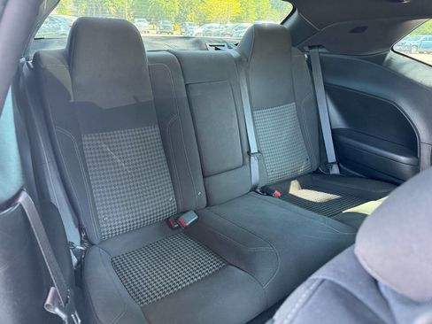 Used 2019 Dodge Challenger SXT AWD/4WD image 15