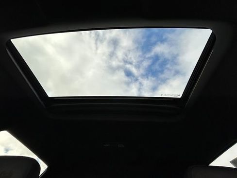 Used 2023 Chevrolet Silverado 1500 High Country w/ High Country Premium Package image 31