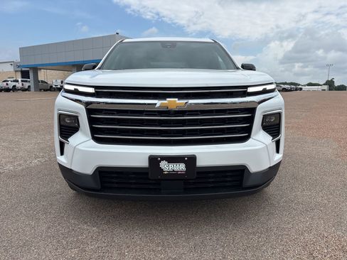 New 2026 Chevrolet Traverse LT w/ Driver Confidence Package FWD image 9