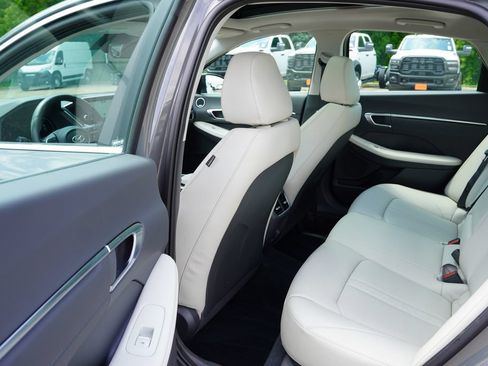 Used 2023 Hyundai Sonata Limited FWD image 16