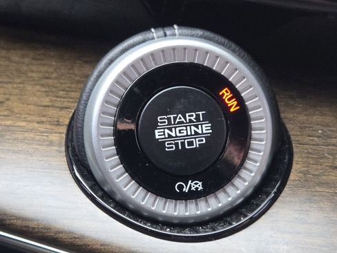 Used 2022 Jeep Grand Wagoneer Series II w/ Premium Group II image 23