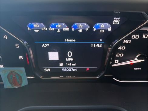 Used 2021 GMC Yukon Denali w/ Denali Premium Package AWD/4WD image 5