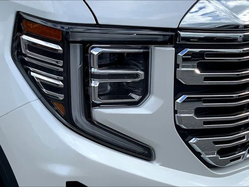 New 2024 GMC Sierra 1500 Denali w/ Technology Package image 13