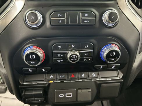 Used 2021 GMC Sierra 1500 SLE w/ X31 Off-Road Package AWD/4WD image 16