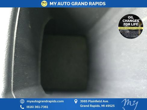 Used 2022 Volkswagen Tiguan SE image 33