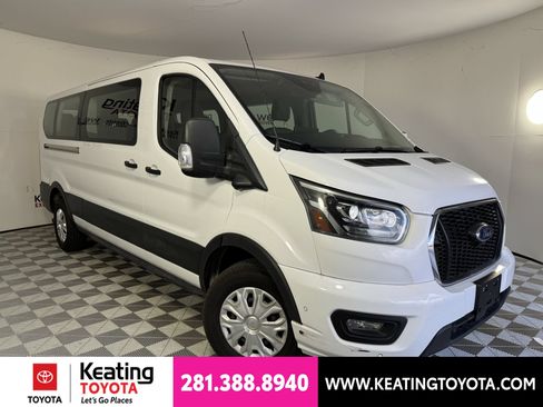 Used 2023 Ford Transit 350 XLT RWD image 2