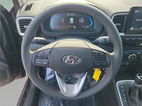 New 2026 Hyundai Venue SE image 23
