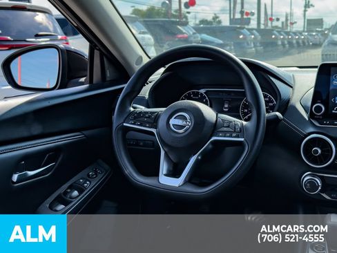 Used 2024 Nissan Sentra SV FWD image 17