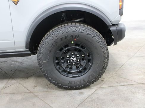 New 2026 Ford Bronco Badlands image 34