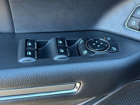 New 2024 Ford Expedition XLT image 11