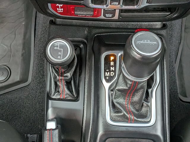 Used 2022 Jeep Gladiator Rubicon w/ Cold Weather Group AWD/4WD image 17