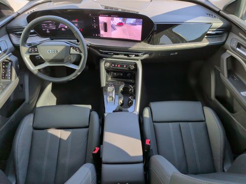 Used 2025 Audi Q5 Premium AWD/4WD image 18