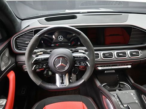 Used 2025 Mercedes-Benz GLE 63 AMG S image 23