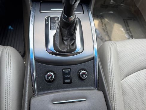 Used 2015 INFINITI Q40 AWD w/ Navigation Package image 23