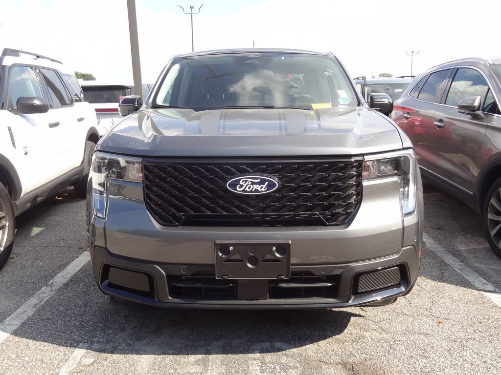 Used 2026 Ford Maverick Lariat w/ Black Appearance Package AWD/4WD image 2