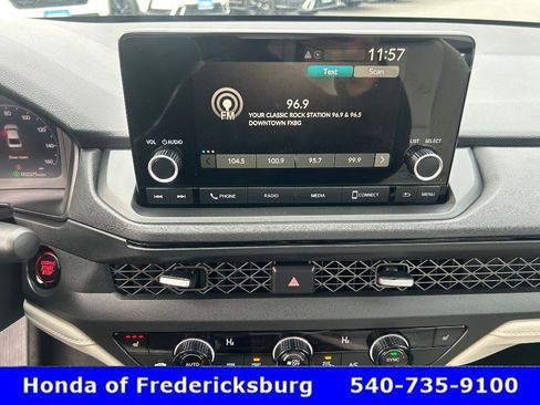 Certified 2025 Honda Accord SE image 18