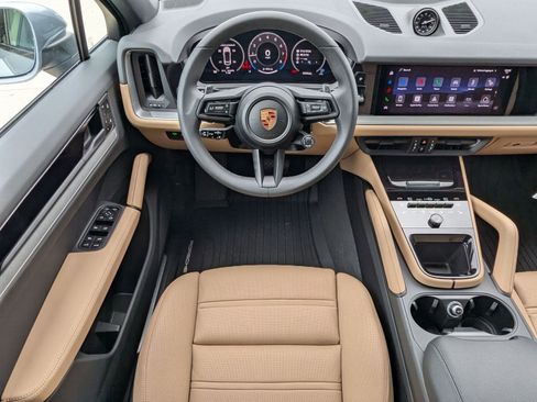 New 2026 Porsche Cayenne Coupe AWD/4WD image 15