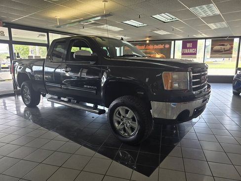 Used 2012 GMC Sierra 1500 SLE w/ Power Tech Package AWD/4WD image 3