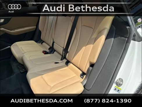 Used 2021 Audi Q8 Premium Plus w/ Premium Plus Package AWD/4WD image 30