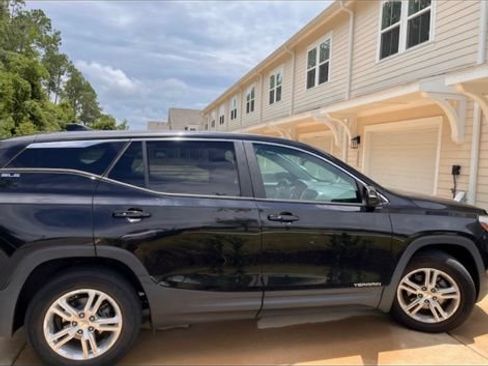 Used 2021 GMC Terrain SLE FWD image 12