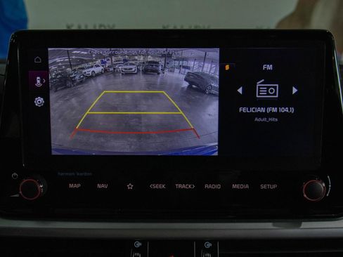 Used 2024 Kia Forte GT-Line w/ GT-Line Premium Package image 7