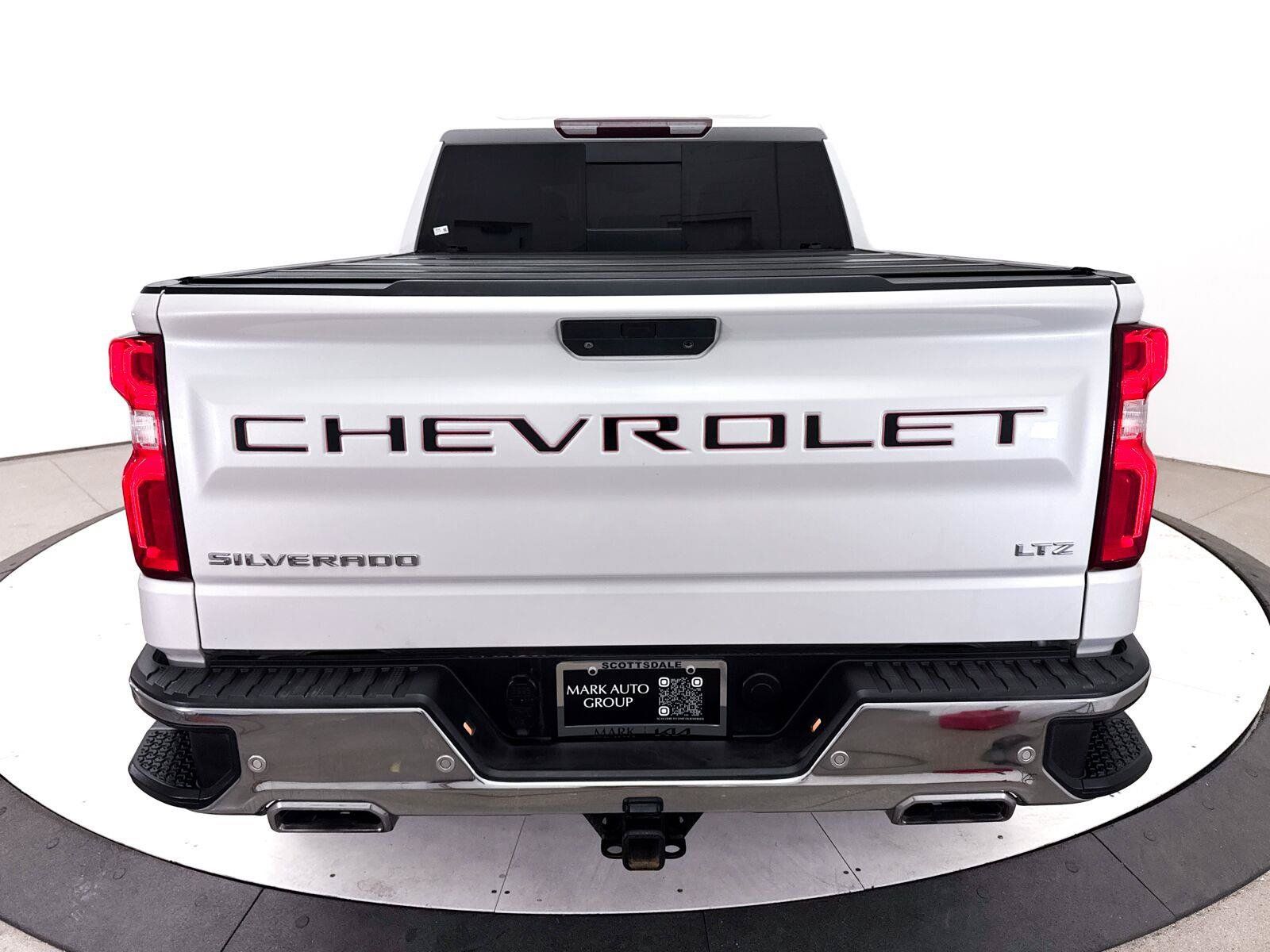 Used 2020 Chevrolet Silverado 1500 LTZ w/ LTZ Plus Package AWD/4WD image 16