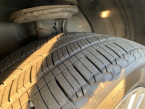 Used 2013 Lexus RX 450h AWD image 12