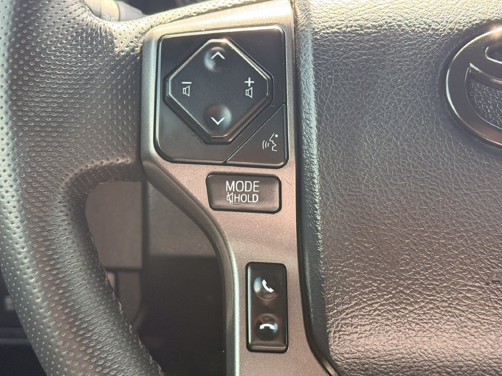 Used 2023 Toyota Tacoma TRD Off-Road w/ TRD Premium Off Road Package AWD/4WD image 38