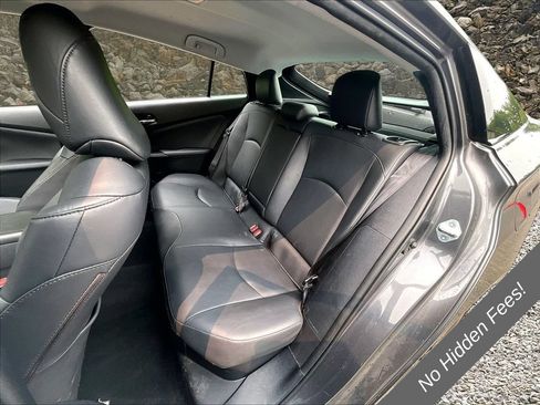 Used 2022 Toyota Prius XLE FWD image 22