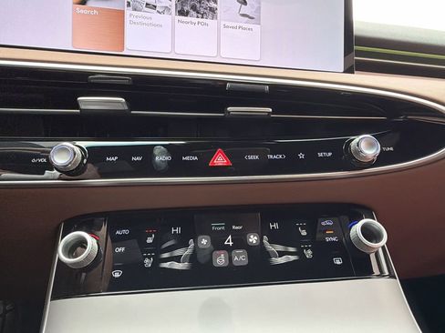 New 2026 Genesis GV70 2.5T Advanced image 17