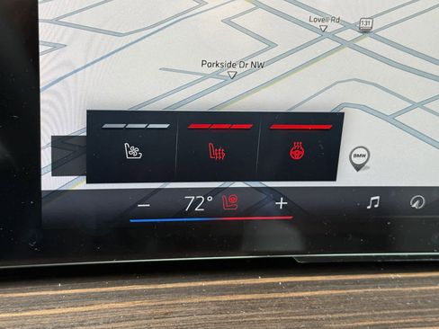 Used 2025 BMW X7 xDrive40i image 45