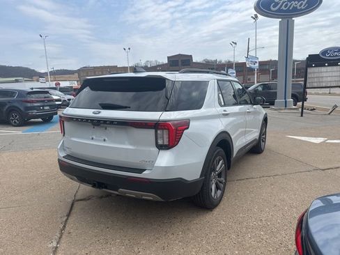 New 2026 Ford Explorer Active w/ Active Comfort Package AWD/4WD image 7