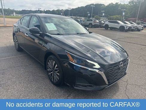 Used 2023 Nissan Altima 2.5 SV AWD/4WD image 2