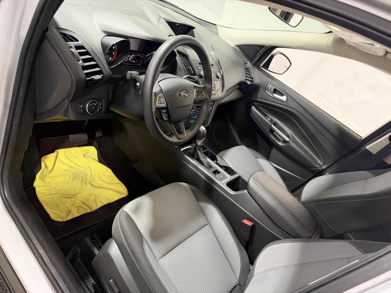 Used 2017 Ford Escape SE AWD/4WD image 22