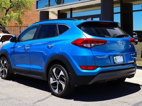 Used 2016 Hyundai Tucson Limited w/ Option Group 03 FWD image 9