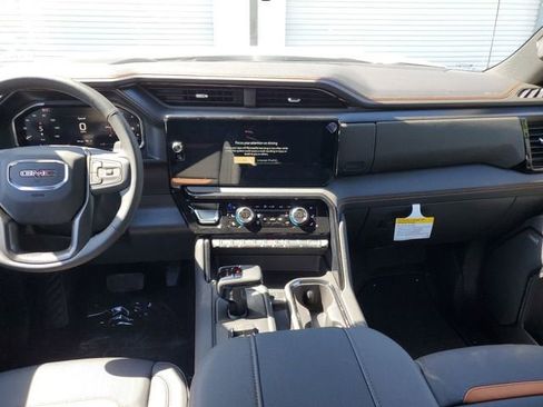 New 2026 GMC Sierra 1500 AT4 w/ AT4 Premium Package AWD/4WD image 15