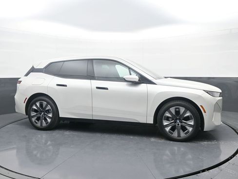 New 2026 BMW iX xDrive45 AWD/4WD image 3