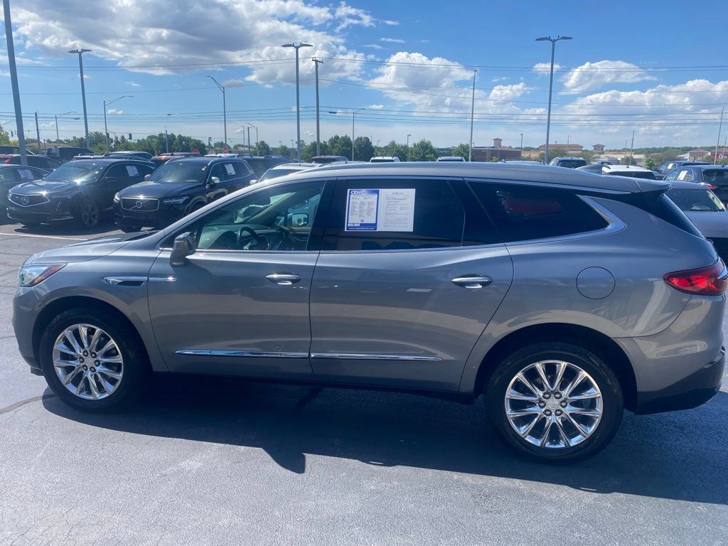 Used 2018 Buick Enclave Premium w/ Experience Buick Package AWD/4WD image 4