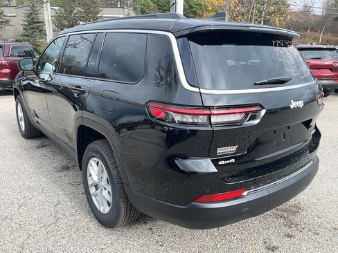 New 2025 Jeep Grand Cherokee L Laredo image 6