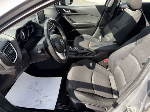 Used 2016 MAZDA MAZDA3 i Touring w/ Popular Equipment Package FWD image 8