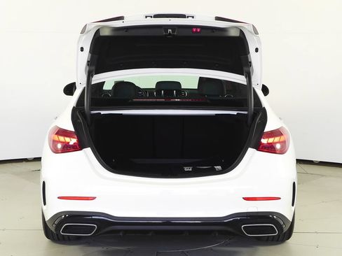 Used 2022 Mercedes-Benz C 300 Sedan image 10