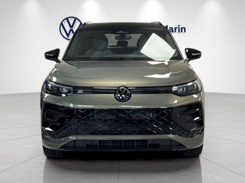 New 2026 Volkswagen Tiguan SE R-Line AWD/4WD image 8