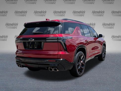 Used 2024 Chevrolet Traverse RS AWD/4WD image 7